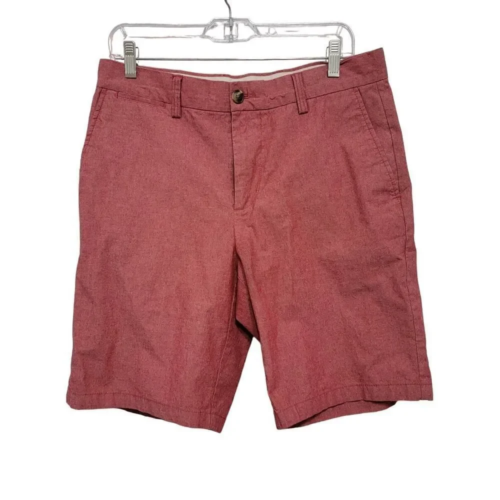 Old Navy Flat Front Shorts Red Size 32